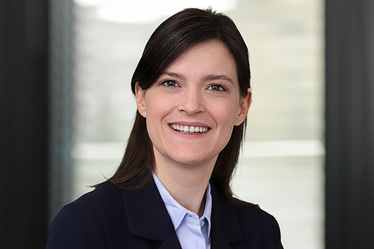 Dr. Claire Vierbuchen, LL.B. (Köln/Paris 1)